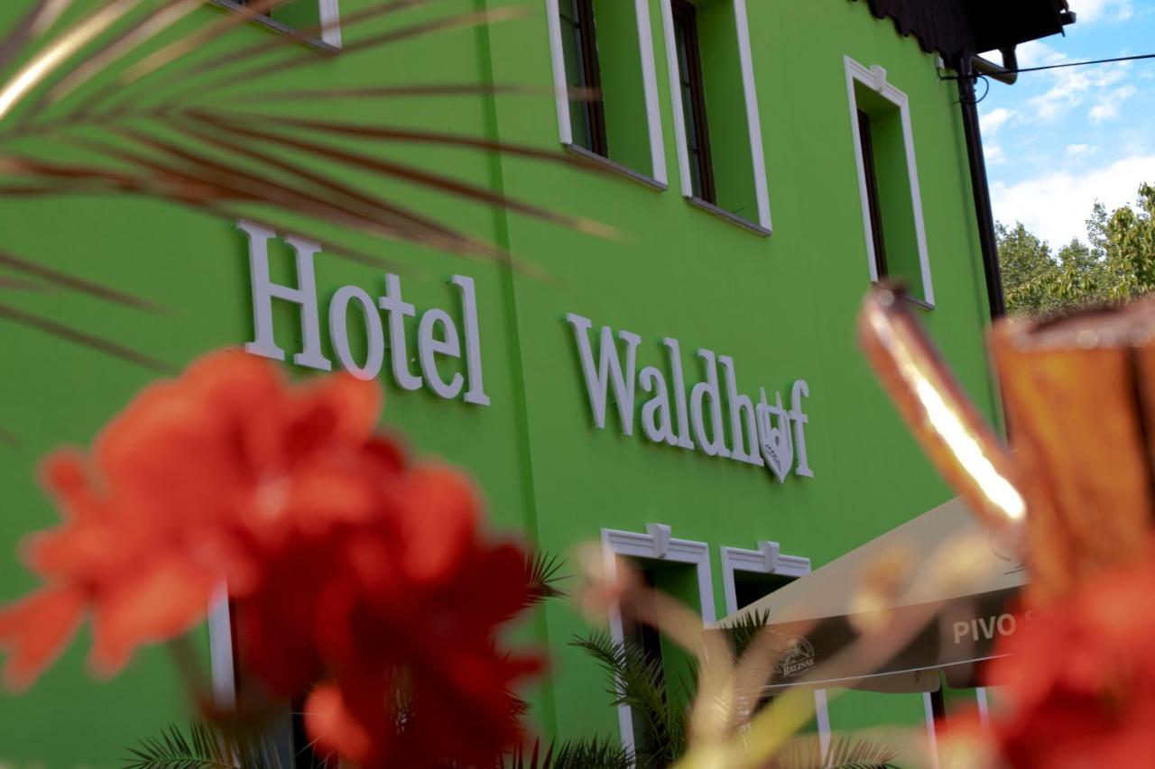 Hotel Waldhof Jirikov  Exterior foto